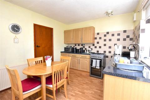 3 bedroom semi-detached house for sale, Barfield Drive, Yeadon, Leeds, West Yorkshire