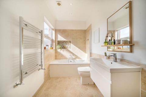2 bedroom flat for sale, Ashford Road, London NW2