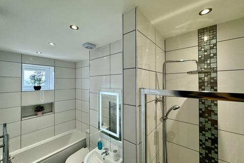 undefined, Waterloo Promenade, Nottingham, NG7