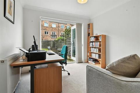 4 bedroom terraced house for sale, Principal Rise, Dringhouses, York