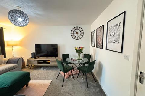 2 bedroom apartment for sale, Highfield Chase, Dewsbury, West Yorkshire