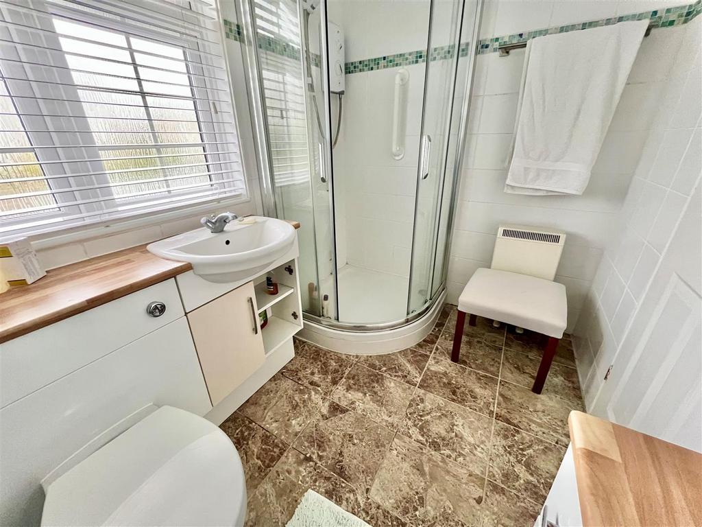 Sherwood Shower Room.jpg