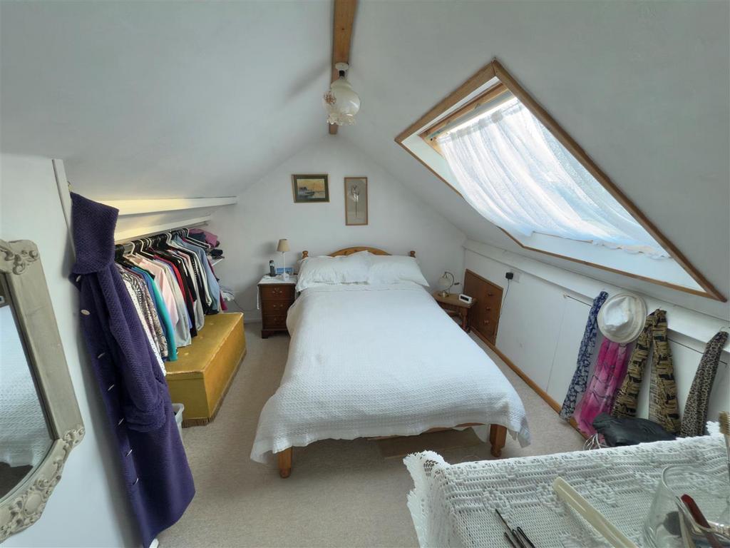 Attic Room.jpg