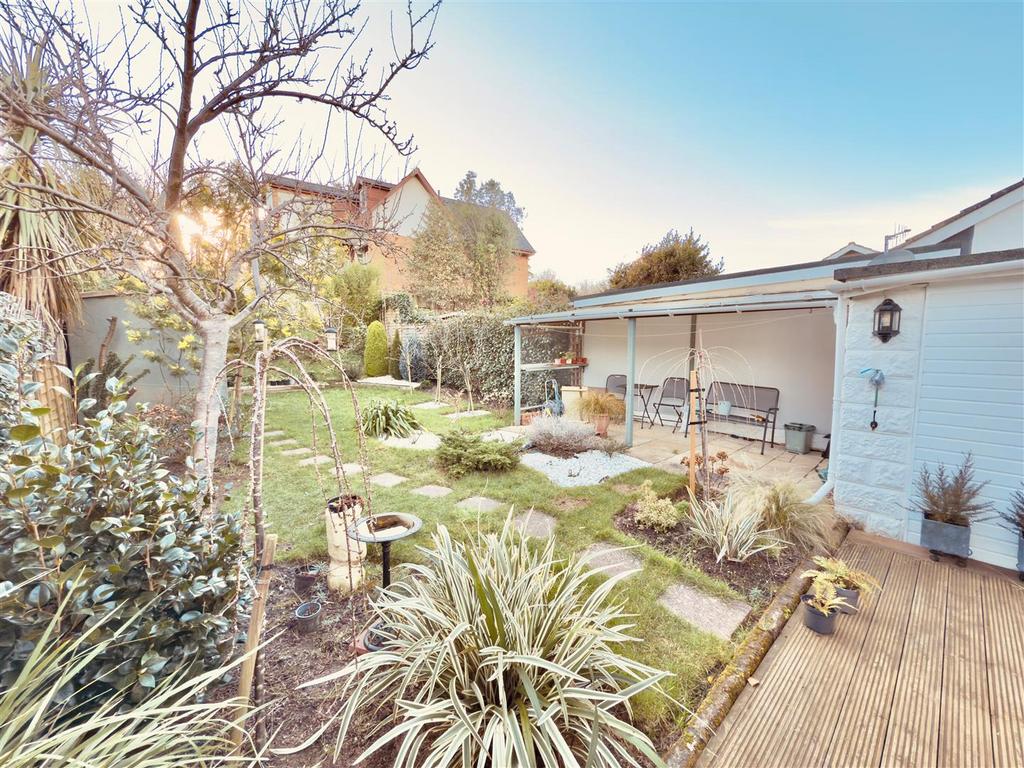 Rear Gdn.jpg