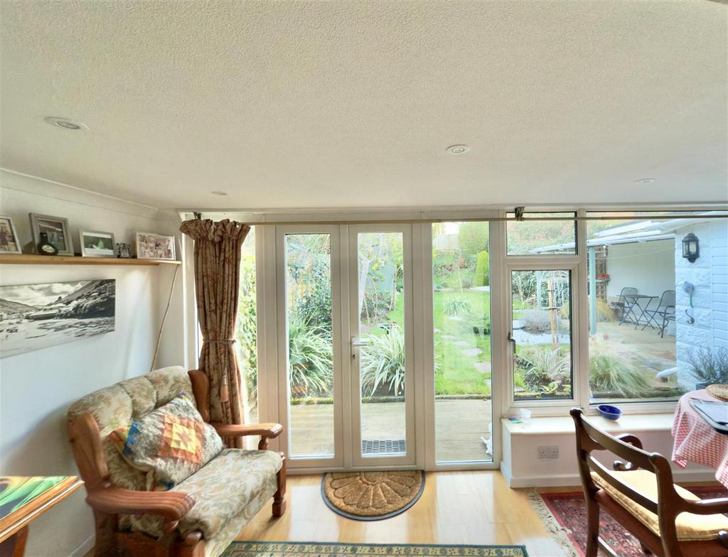 Living Rm