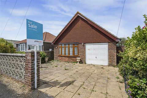 2 bedroom detached bungalow for sale, Friars Avenue, Peacehaven