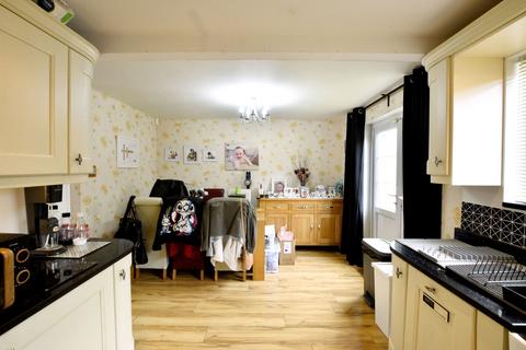 3 bedroom end of terrace house for sale, Longacre, Fatfield, Washington, Tyne and Wear, NE38 8RG