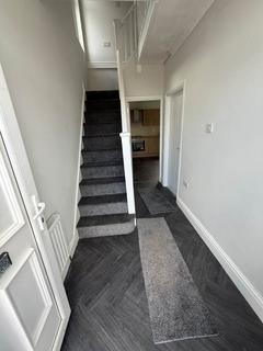 3 bedroom semi-detached house to rent, Bolton Drive, Huddersfield, West Yorkshire, BD2