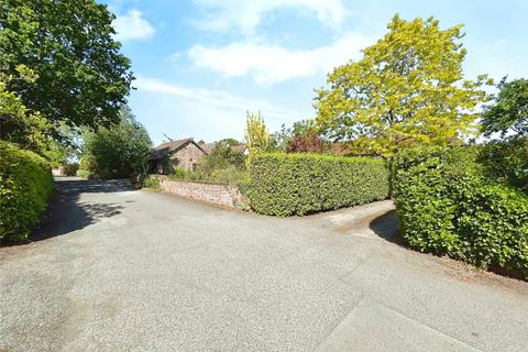 2 bedroom terraced house for sale, Coach Drive, Fladbury, Pershore