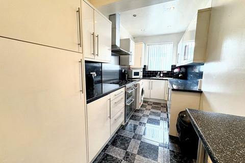 20 Edilom Road, Manchester, M8 4HZ