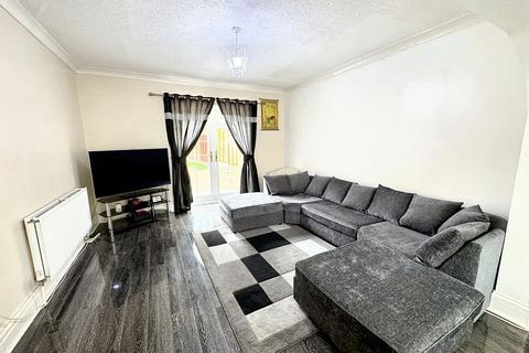 20 Edilom Road, Manchester, M8 4HZ