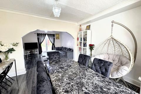 20 Edilom Road, Manchester, M8 4HZ