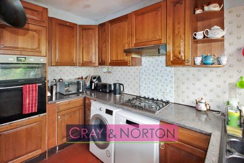 3 bedroom end of terrace house for sale, Lyndhurst Road, Thornton Heath, CR7