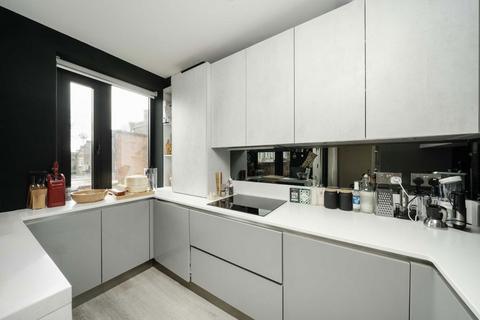 2 bedroom flat for sale, Honeywood Road, London NW10
