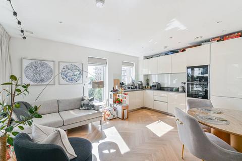 2 bedroom flat for sale, Pegler Square, Kidbrooke, London, SE3