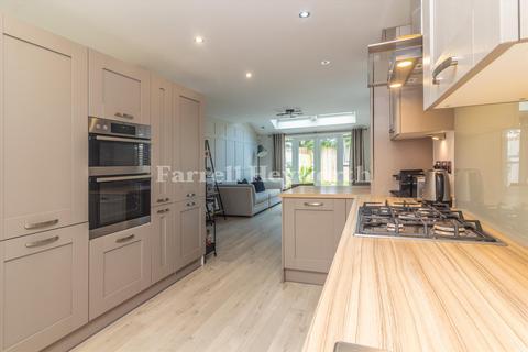 18 Spinners Avenue, Bamber Bridge, Preston, PR5 6FP