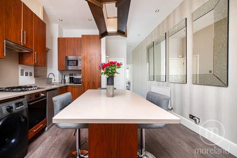 2 bedroom ground floor flat for sale, 60 Pattison Road, Greater London NW2