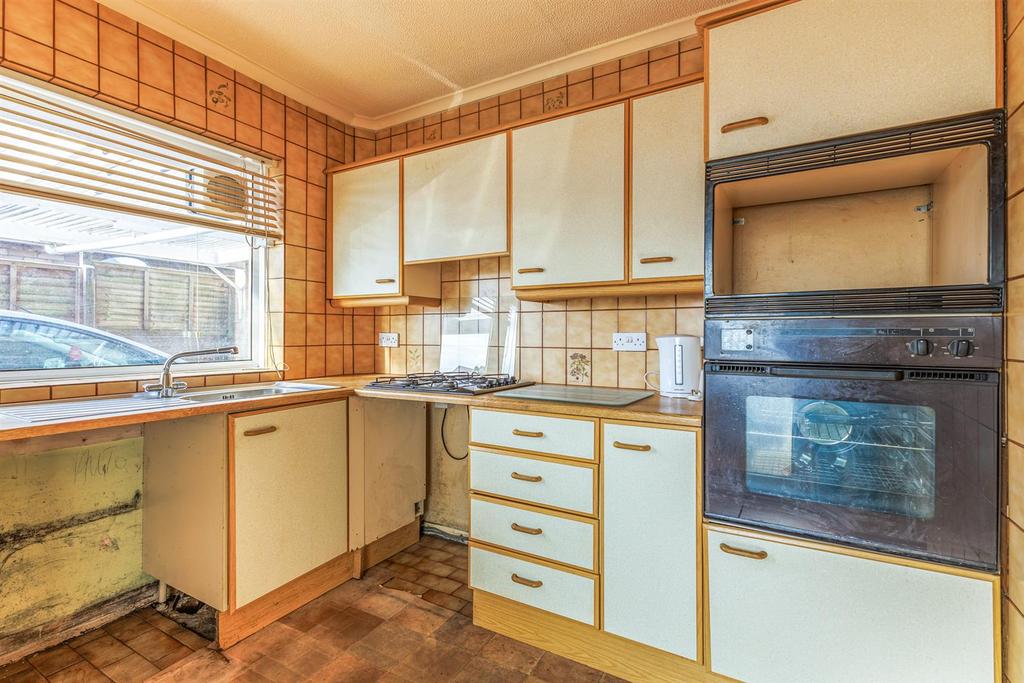 6 R1 A2630-HDR.jpg