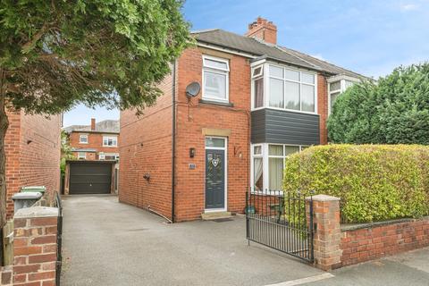 3 bedroom semi-detached house for sale, Thirlmere Road, West Yorkshire WF12