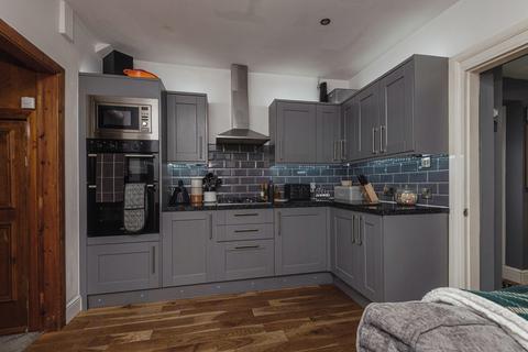 3 bedroom semi-detached house for sale, Thirlmere Road, West Yorkshire WF12