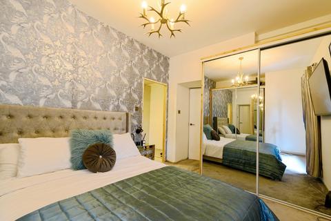 2 bedroom end of terrace house for sale, Blackburn Road, Bolton BL7