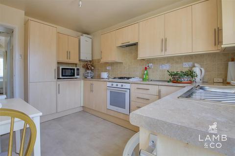 207 Constable Avenue, Clacton-on-sea, CO16 8XE