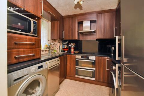 2 bedroom apartment for sale, Autumn Drive, Sutton, SM2