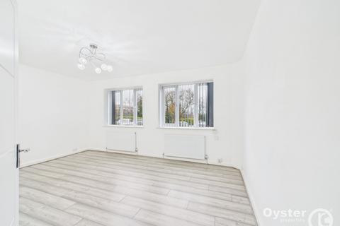 undefined, High Road, London, N12