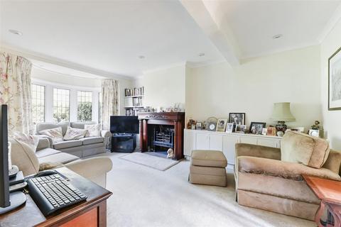 3 bedroom semi-detached house for sale, Copse Edge Avenue, Epsom