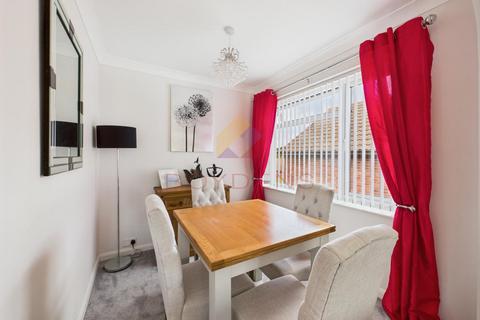 3 Hillview Close, Rowhedge, Colchester, CO5 7HS