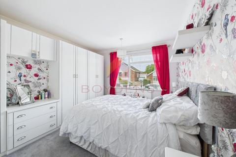 3 Hillview Close, Rowhedge, Colchester, CO5 7HS