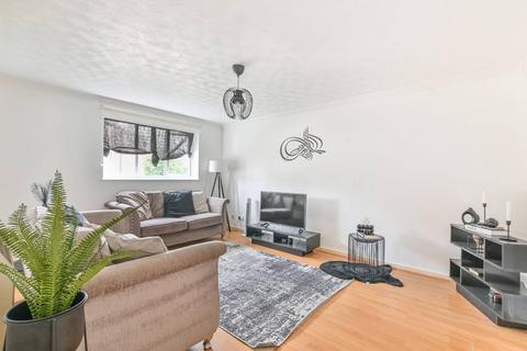 2 bedroom flat for sale, Campbell Gordon Way, Gladstone Park, London, NW2