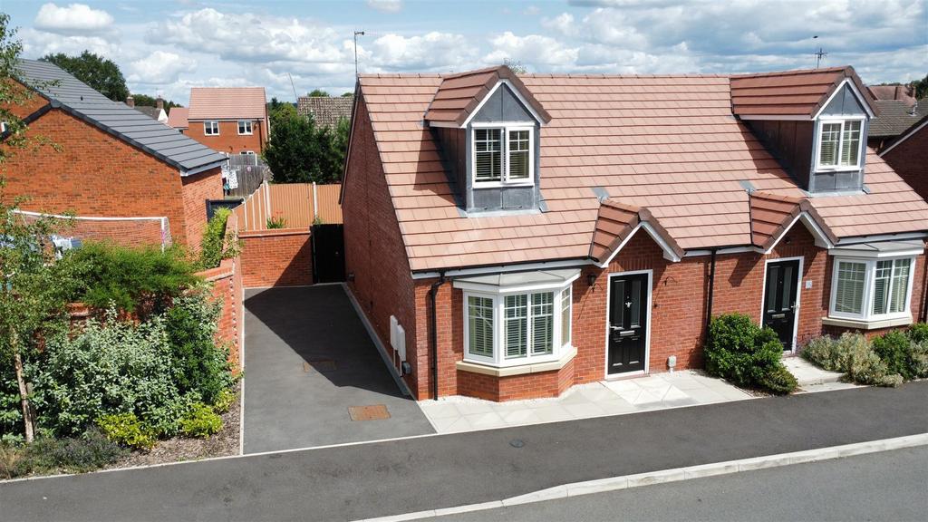 Longlands Avenue Old Quarter 1.jpg