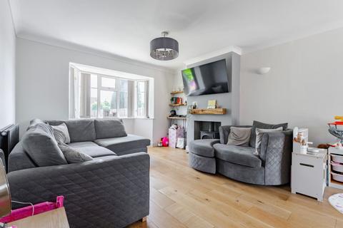 undefined, Hills Crescent, Gayton