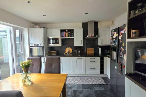 99 Greenhill Road, Sebastopol, Pontypool, NP4 5BH