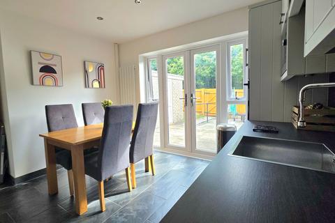 99 Greenhill Road, Sebastopol, Pontypool, NP4 5BH
