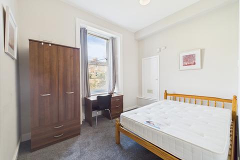 333 Easter Road, Edinburgh, EH6 8JG