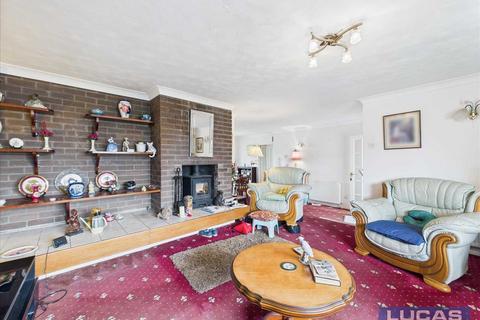 3 bedroom detached bungalow for sale, Zealand Park, Caergeiliog, Caergeiliog