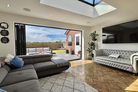 4 bedroom detached house for sale, Countesthorpe, Leicester LE8