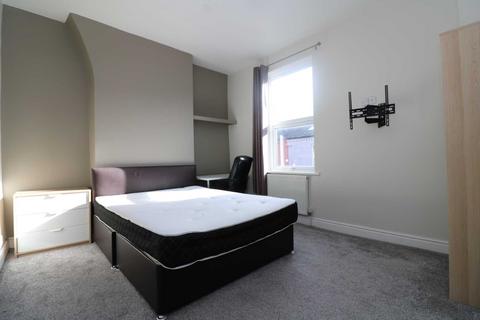 2 bedroom house to rent, Wrenbury Street, Liverpool, Merseyside, L7