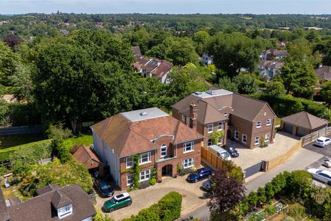undefined, Aldenham Avenue, Radlett