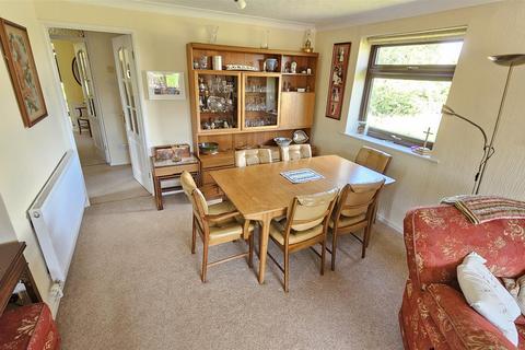 35 Juniper Gardens, Bingham, Nottingham, NG13 8UA