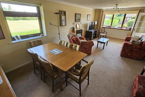 35 Juniper Gardens, Bingham, Nottingham, NG13 8UA