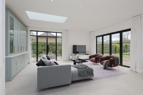 Dendrons The Chase, Oxshott, Leatherhead, KT22 0HR