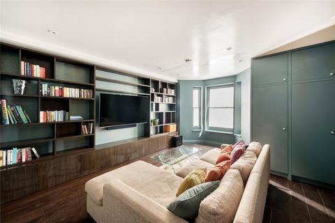 4 bedroom terraced house for sale, Salcott Road, London SW11