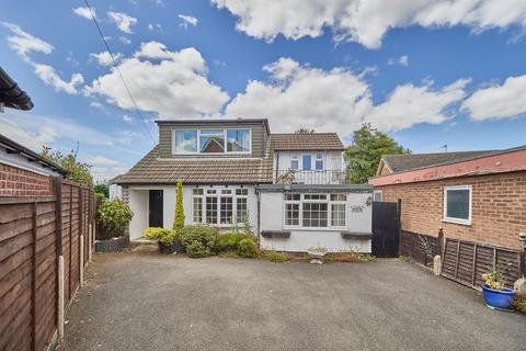 2 bedroom bungalow for sale, Briar Close, Burbage