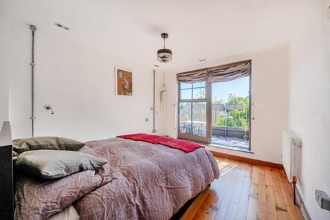3 bedroom flat for sale, Jasper Road, London, SE19