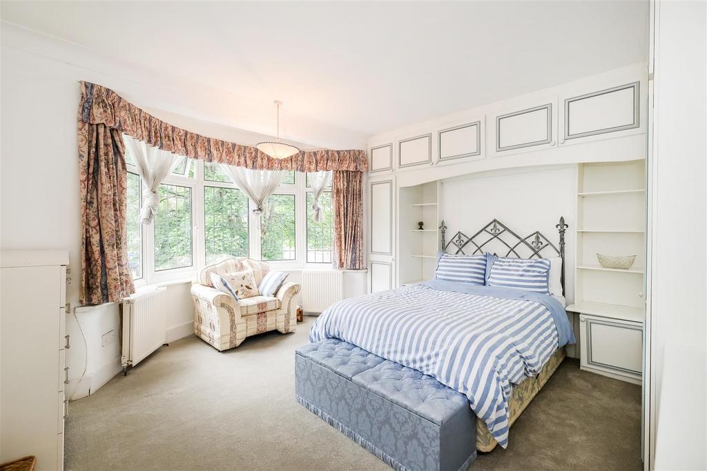 87 Woodford Road-1.jpg