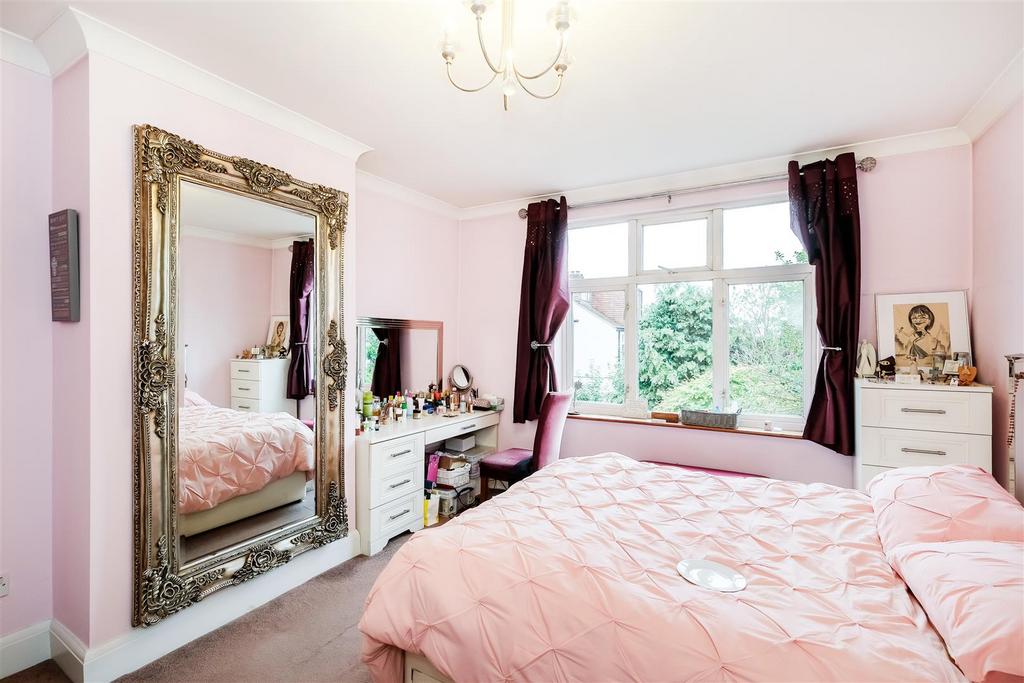 87 Woodford Road-9.jpg