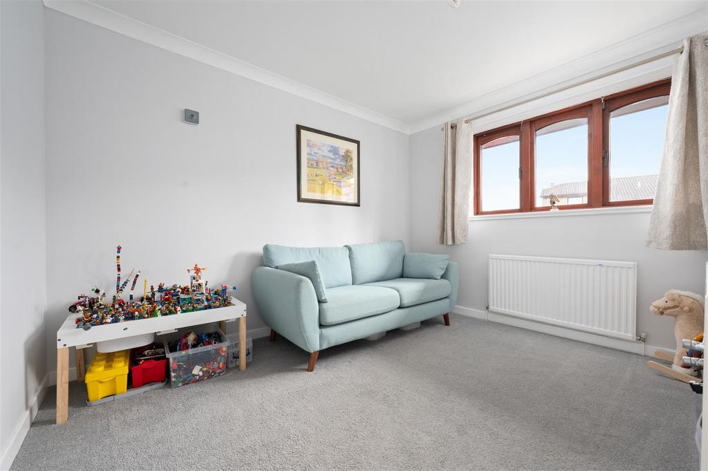 30 Ross Avenue012.JPG